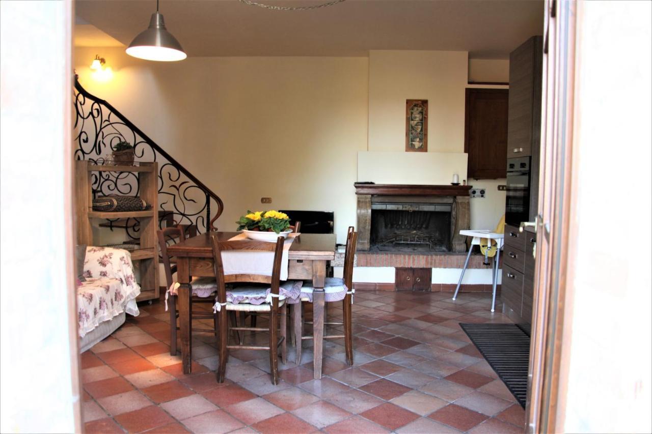 Claudia Vacanza Toscana - Appartamento Nocciolo- 10 Min Da Siena Malignano Luaran gambar